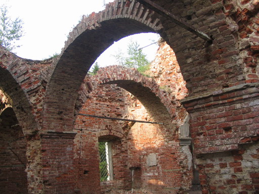 July 30, 2006. Tulema. Ruins of the orthodox church