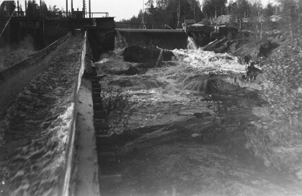 1932. Kivenkulmankosken vesivoimalaitos