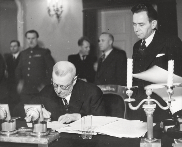 December 17, 1944. Helsinki. Signing of the Reparations Agreement
