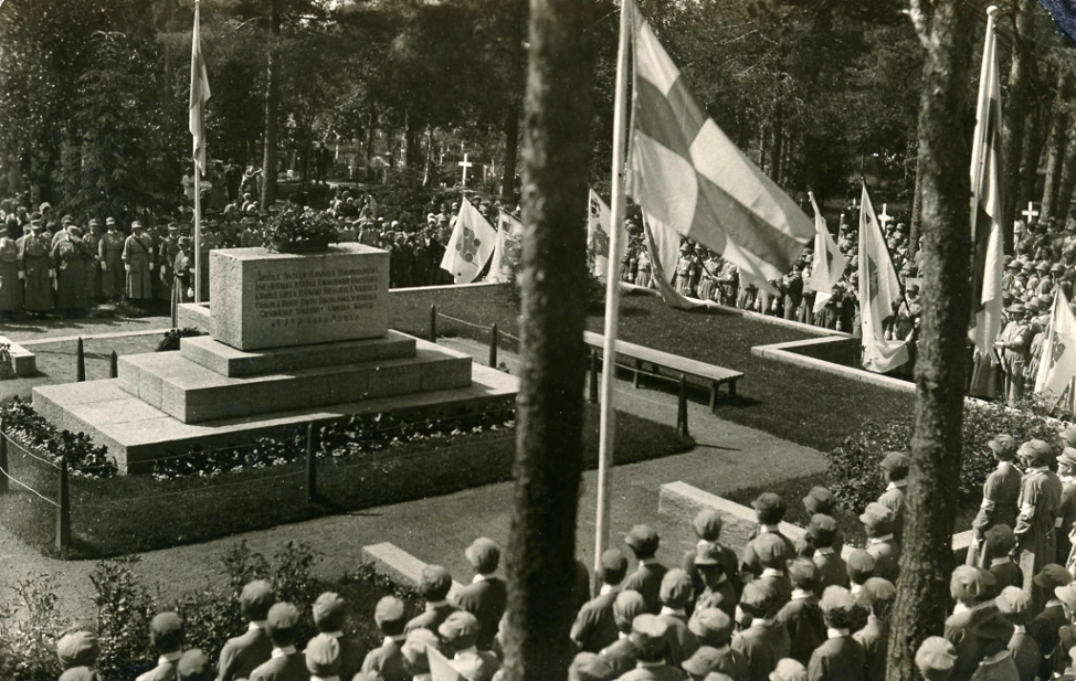 July 7, 1933. Lotta's day in Sortavala
