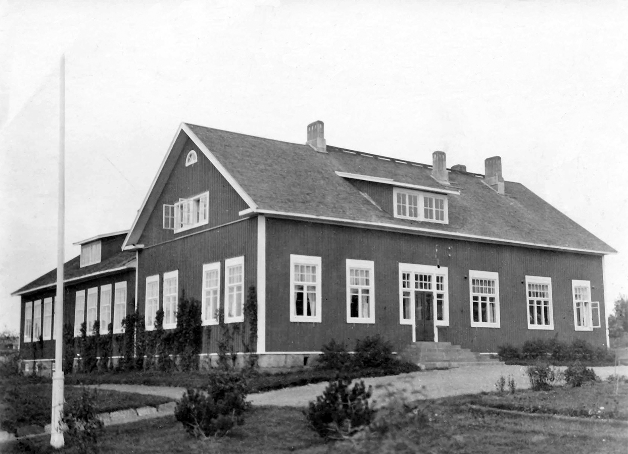 1930's. Leppäsyrjä. Small Farmer School