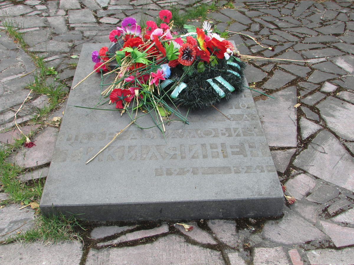15 июня 2018 года. Памятник П.А.Тикиляйнену