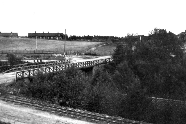 1930-е годы. Почтовый мост