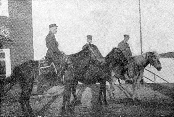 1918. Leaders of the White Sea Karelian expedition: commander Harry Brotherus, adjutant of the headquarters Niilo Saarva and expedition's treasurer Frans Lindstedt (Kamara)